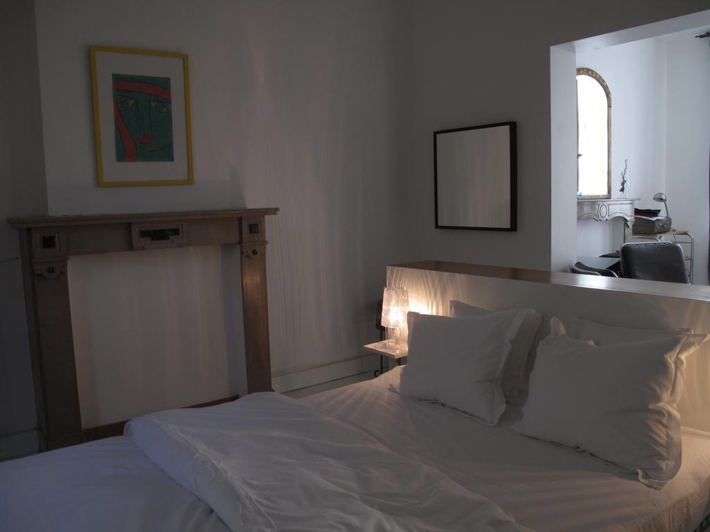 Apartment Jules & Jim Ντινάντ Δωμάτιο φωτογραφία