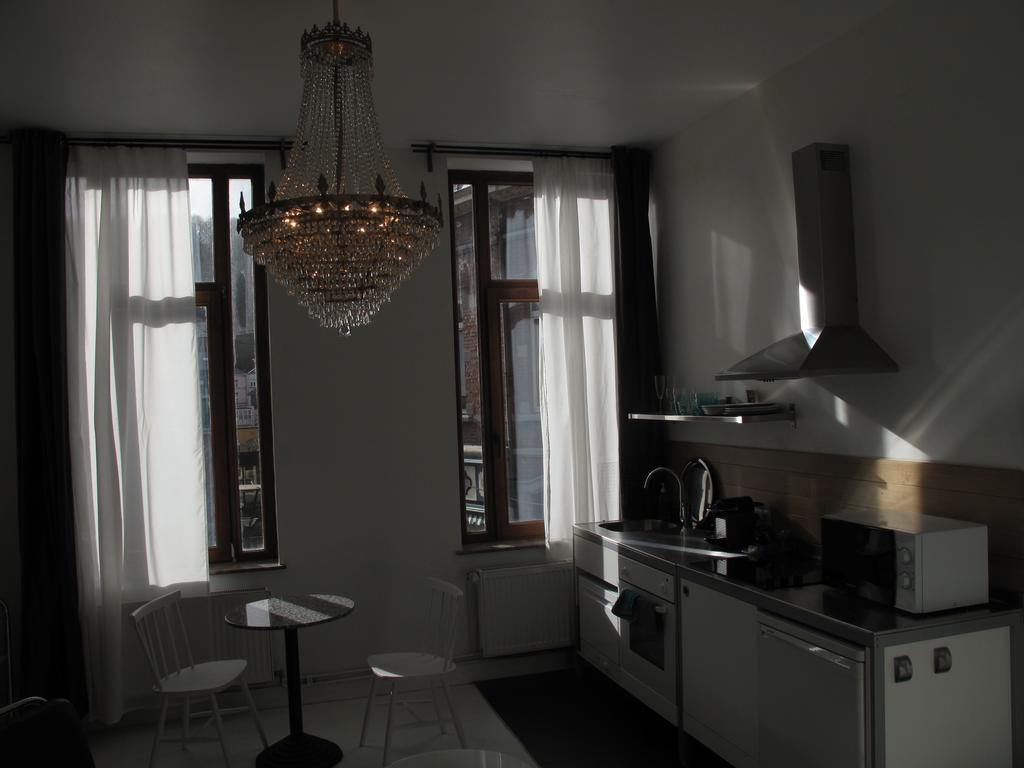 Apartment Jules & Jim Ντινάντ Δωμάτιο φωτογραφία