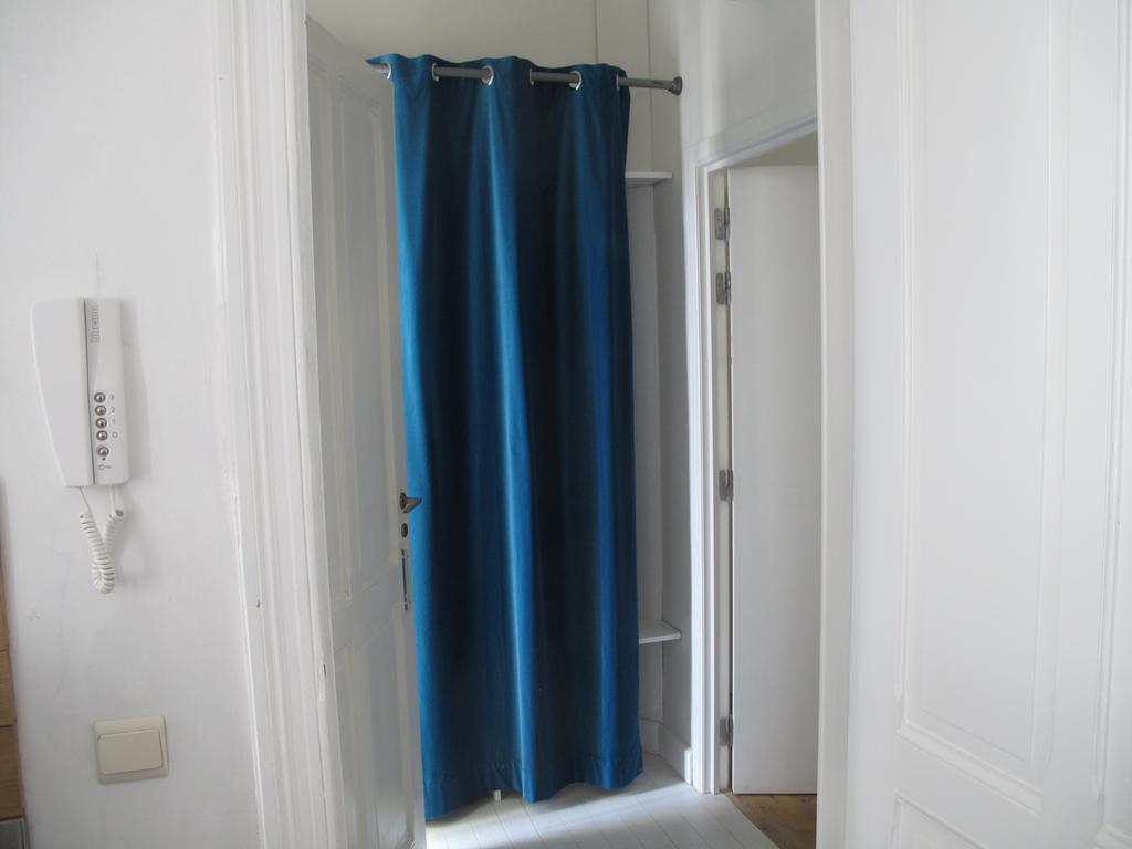 Apartment Jules & Jim Ντινάντ Δωμάτιο φωτογραφία